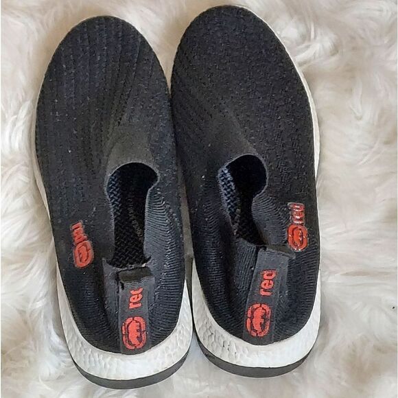 Red by Marc Ecko soft sole Pull-on sneakers - Picture 5 of 11